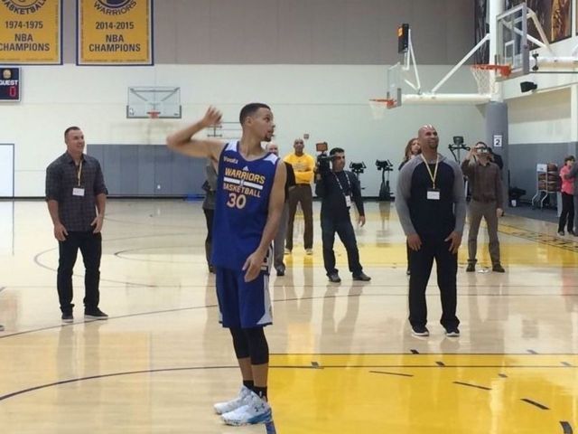 Angels reliever stuns Stephen Curry in PIG game
