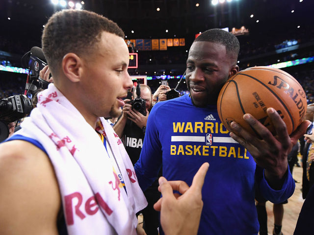 Warriors set NBA record with 73 regular-season wins