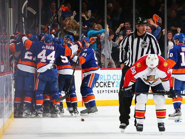 Watch: Islanders recoup series lead with Hickey's overtime winner