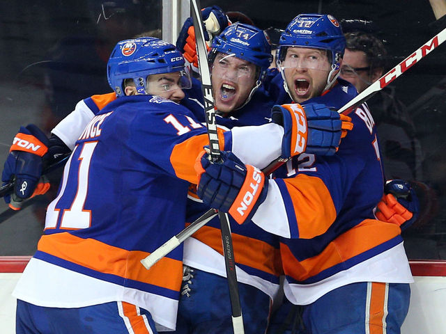 Hickey edges Islanders' video coach for postgame plaudits
