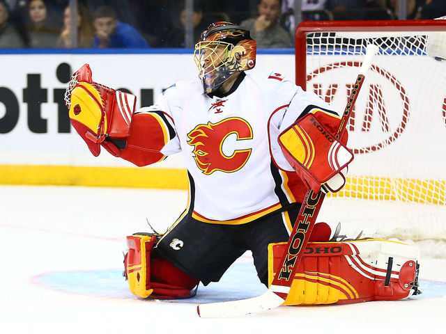 Jonas Hiller returns to Switzerland, signs 3-year deal with EHC Biel
