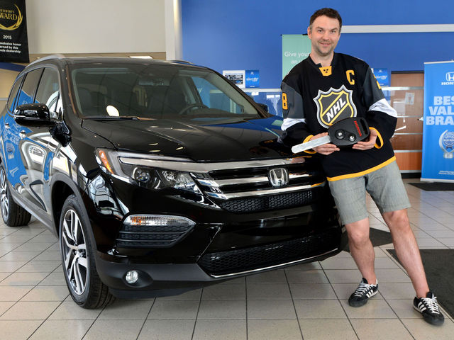 John Scott finally gets his family van for winning All-Star MVP