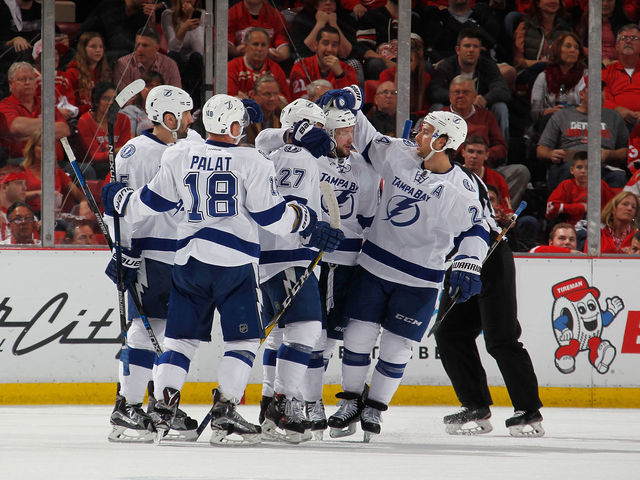 Drouin's 3 assists help Lightning push Red Wings to the brink