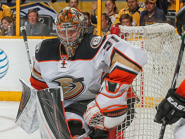 Andersen's shutout of Predators puts Ducks back into series