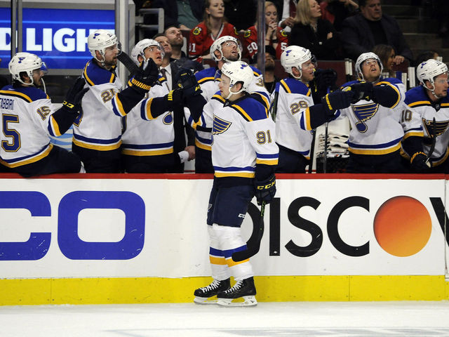 Tarasenko, Blues move within 1 win of eliminating Blackhawks