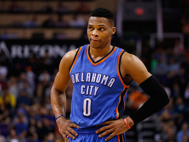 Watch: Westbrook pulls up for win instead of tie, Clippers escape