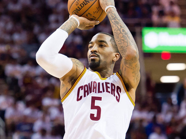 Cavaliers tie playoff record for most 3-pointers