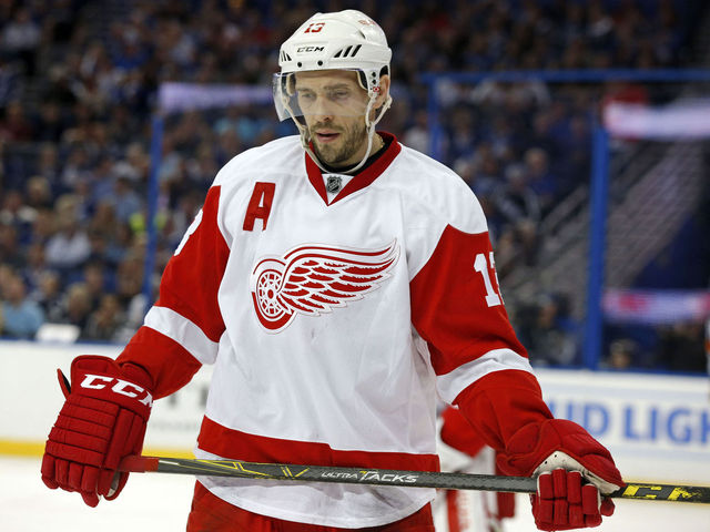 Red Wings' Datsyuk will wait to decide on future