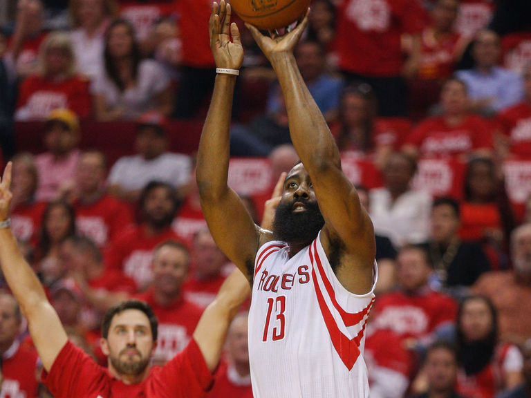 Watch: James Harden nails buzzer-beater | theScore.com