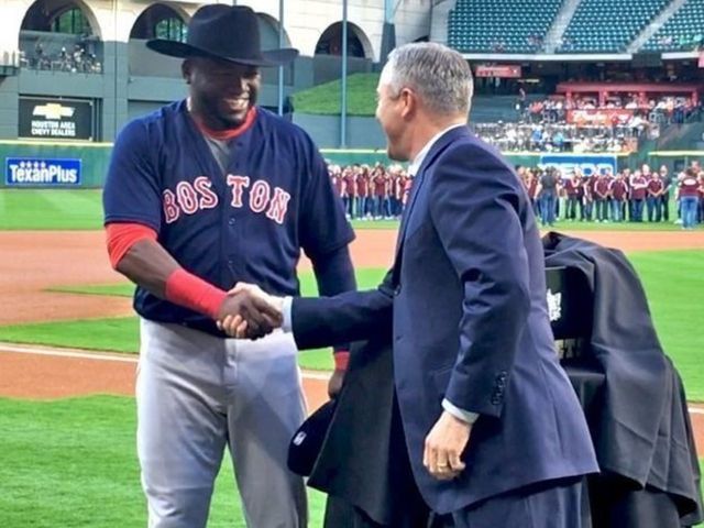 Astros make retiring Ortiz cowboy for a day