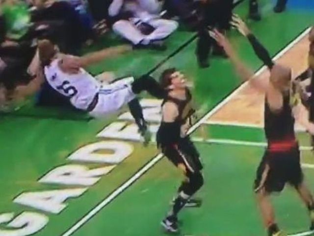 Marcus Smart executes epic flying dropkick-like flop