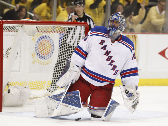 Lundqvist felt embarrassment, hopelessness against Penguins