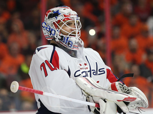 Capitals' Holtby ties franchise record with 20th career playoff win