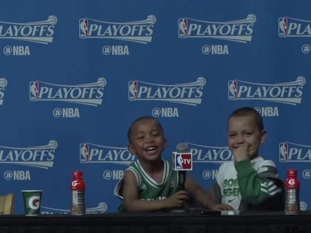 Watch: Isaiah Thomas' kids steal spotlight at press conference