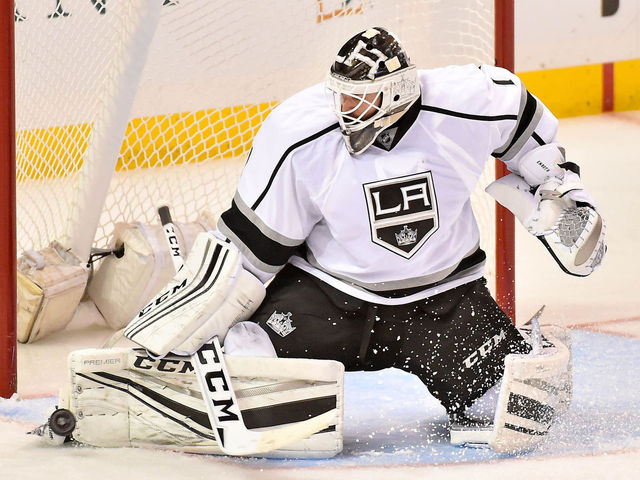Enroth disappointed with workload from Kings