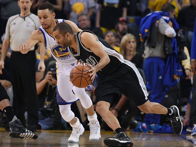 Spurs favored to win NBA championship following Curry injury