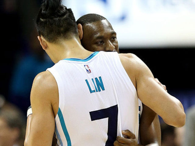 Walker, Lin help Hornets even series with Heat