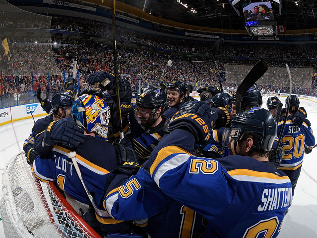 Blues defeat Blackhawks in Game 7, will face Stars in 2nd round