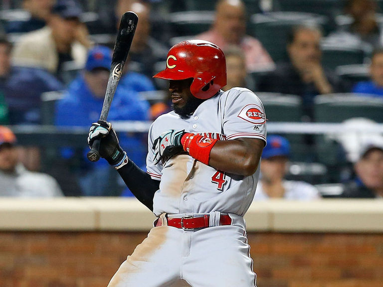 Brandon Phillips exits after taking 98 mph Noah Syndergaard fastball to  hand