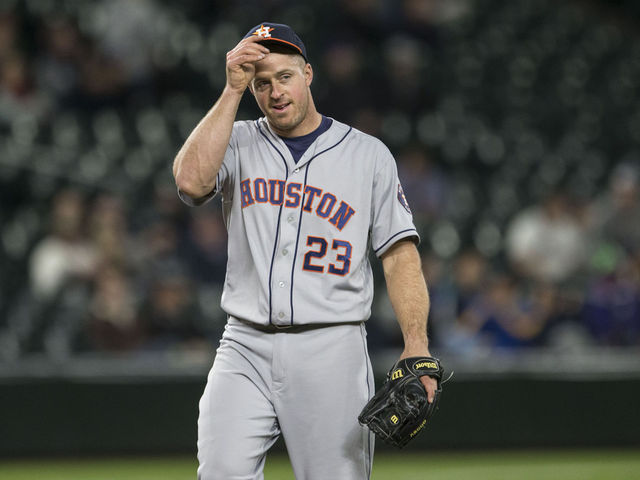Watch: Kratz becomes 1st position player to pitch in 2016