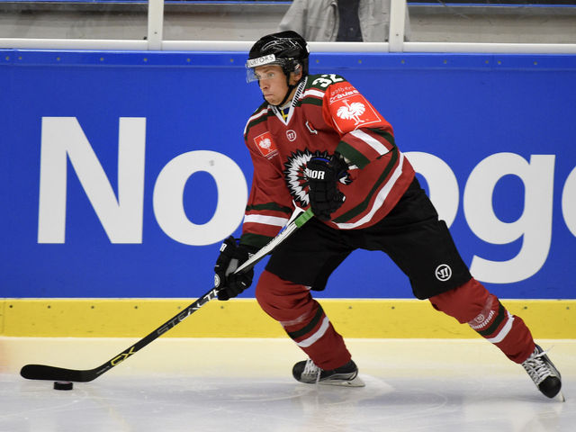 Penguins sign Swedish defenseman Lukas Bengtsson to 2-year deal