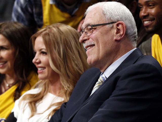 Jeanie Buss Says Jackson Isn T Coming Back To Lakers Thescore Com