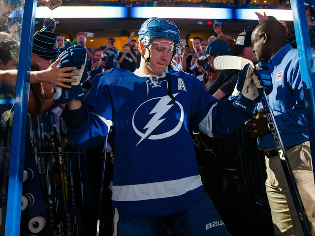 Watch: Lightning's Palat opens 2nd-round scoring with help from Drouin