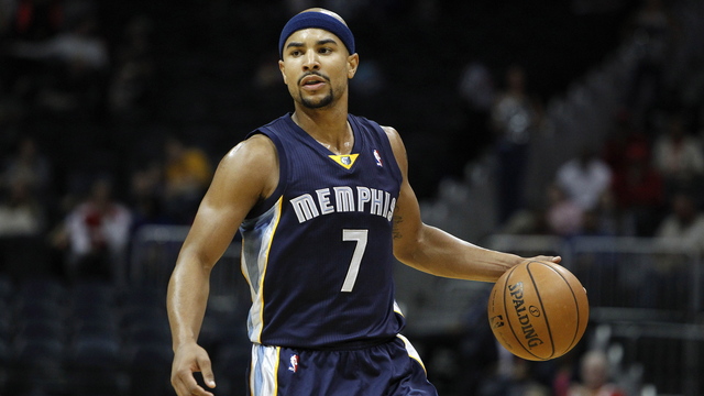 76ers' Bayless out at least 2 weeks with wrist injury