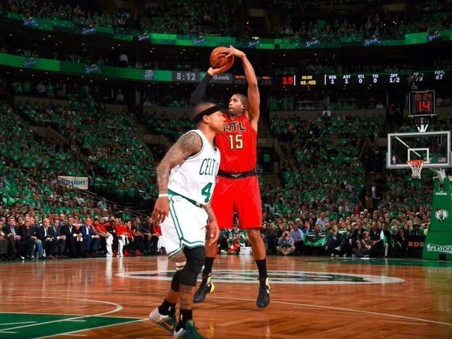 Watch: Al Horford extends Hawks' lead with 3rd-quarter buzzer-beater