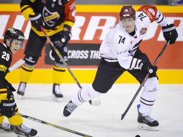 Flames ink Czech forward Daniel Pribyl to 2-year entry-level deal