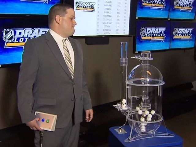 Watch: How the lottery balls fell in Maple Leafs' favor