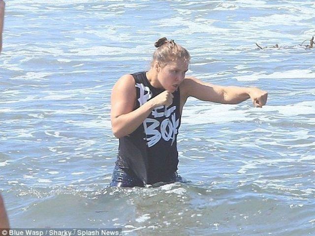 Ronda Rousey goes through intense beach workout