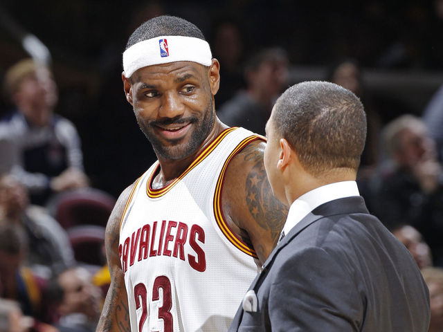 Lue: LeBron hasn't asked for special treatment as Phil suggested