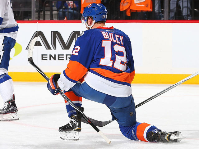 Islanders' Bailey ends 21-game goalless drought with point-blank snipe
