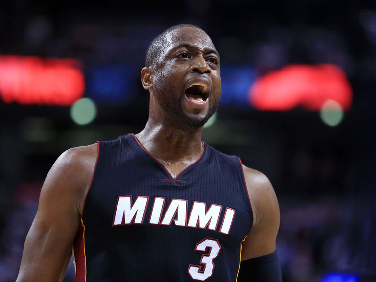 Wade passes Elgin Baylor on NBA's all-time playoff scoring list ...