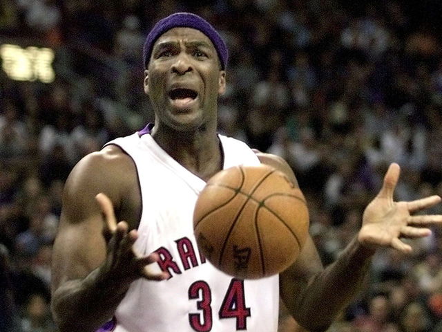Charles Oakley: 'Cavaliers are playing JV teams right now'