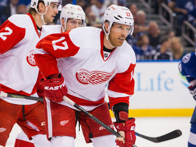 Red Wings' Richards to 'relax' before deciding on future