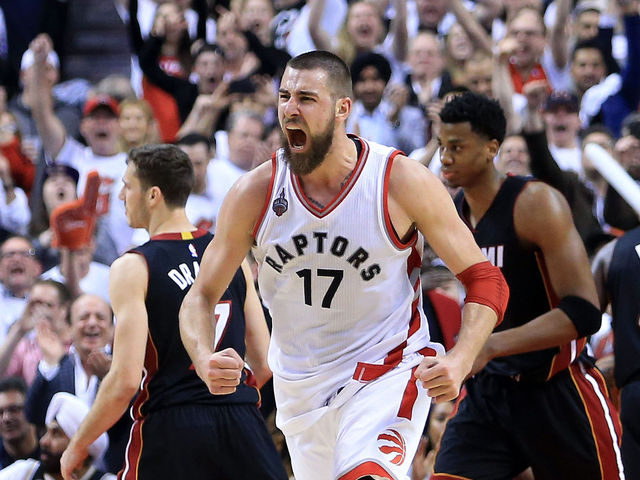 Valanciunas bails out DeRozan, Lowry in Game 2
