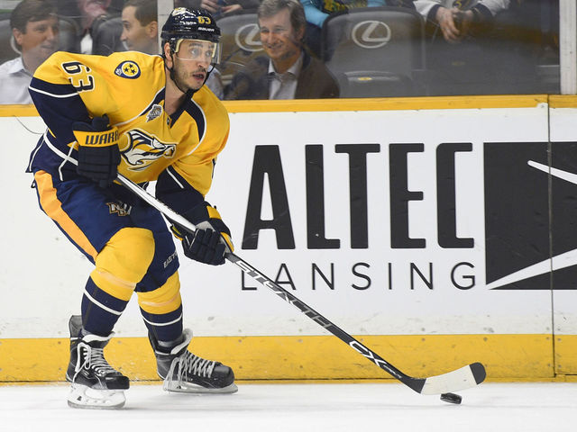 Mike Ribeiro returns to Predators' lineup after consecutive scratches