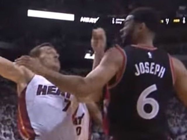 Dragic takes swing at Raptors' Joseph