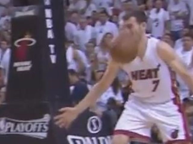 Dragic gets nailed in face with ball