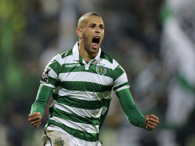Leicester smashes club record to sign Slimani in €30M deal