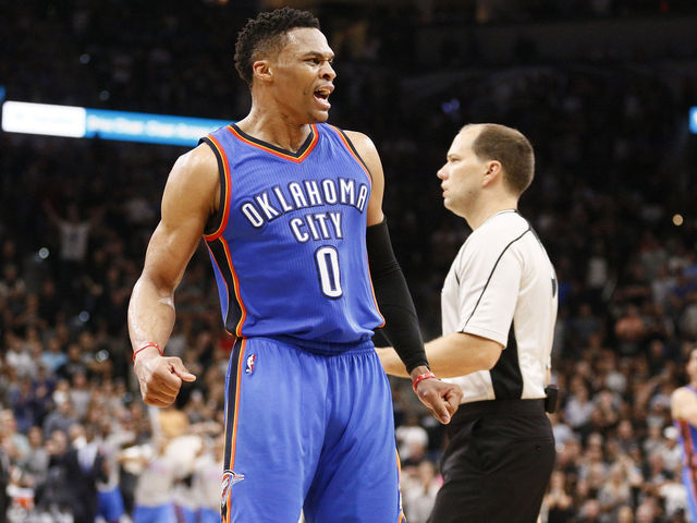 Watch: Westbrook breaks Leonard's tackle, puts away Spurs