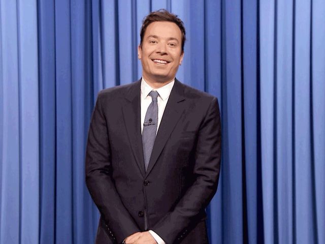 Jimmy Fallon takes aim at NHL players in Stanley Cup superlatives
