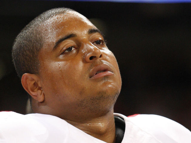 Report: Ex-NFLer Jonathan Martin in custody after Instagram post closes school