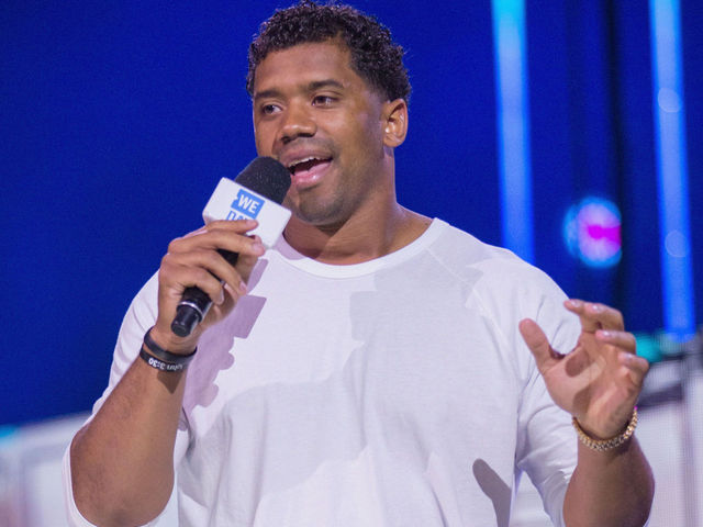 Russell Wilson partners with NBA, NHL arena group in Seattle