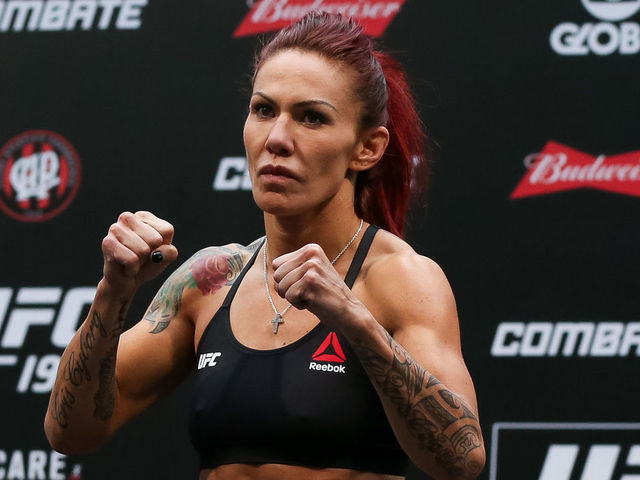Cyborg punches Magana over mean tweet at UFC Athlete Retreat