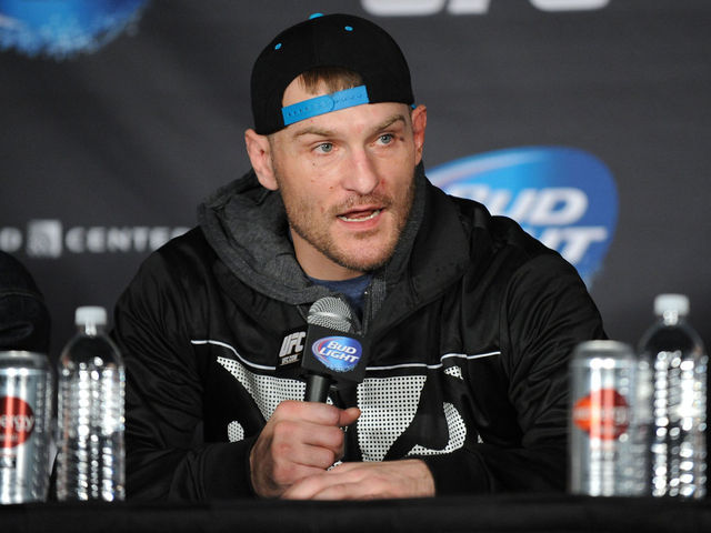 UFC 198: Miocic wins heavyweight crown; Cyborg dominant in debut