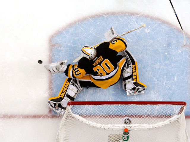 Penguins' Murray denies goal went through glove, blames internet