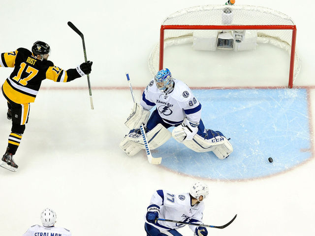 Crosby yelled for pass in OT, Rust wisely complied